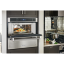 Four à micro-ondes encastré avec cuisson à convection - 900 watts - 30 po KitchenAid® KMBP100ESS