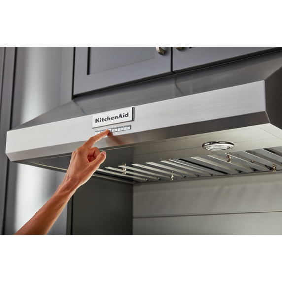 Hotte de ventilation sous l’armoire de style commercial à classe de moteur de 585 pi cu/min - 30 po KitchenAid® KVUC600KSS