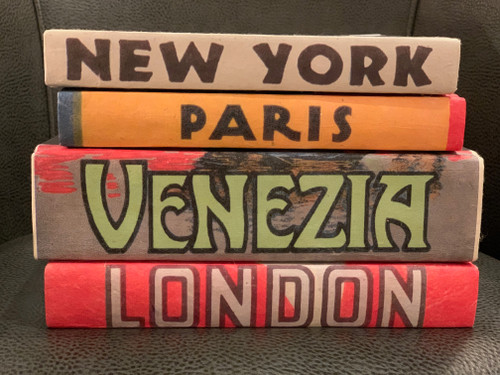 VINTAGE HOTEL LABEL book- set of 4