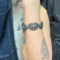 Silver Flower Concho Oval Stretch Bracelet