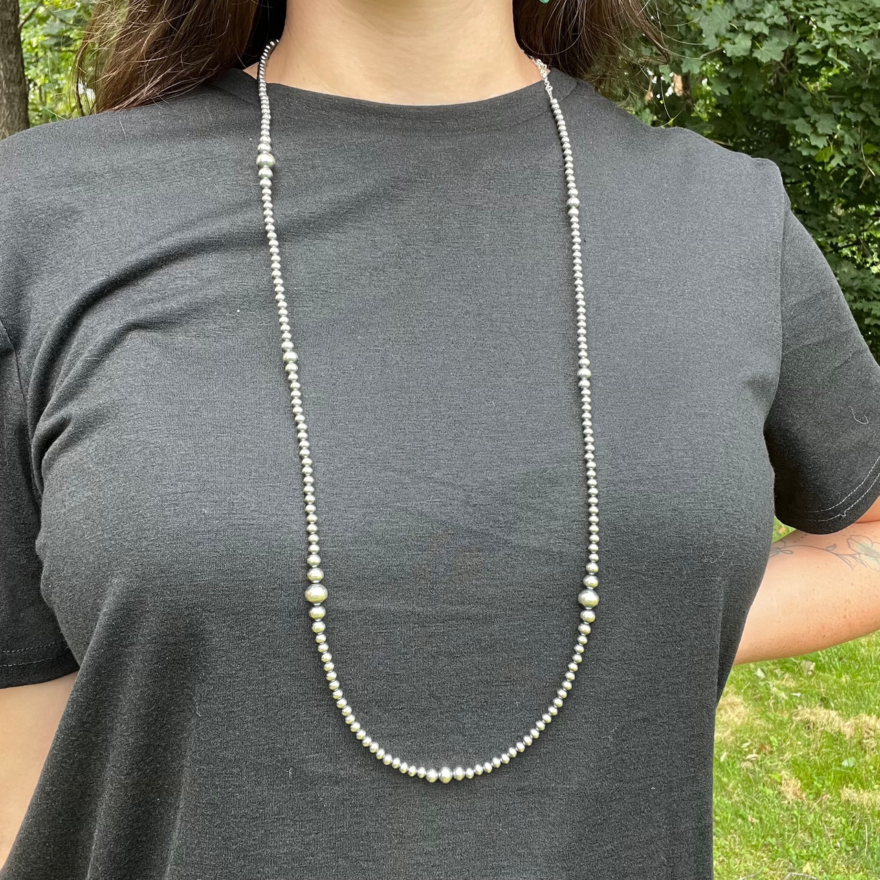 32 Inch Graduated Sterling Silver Pearl Necklace NEC-NAV-160