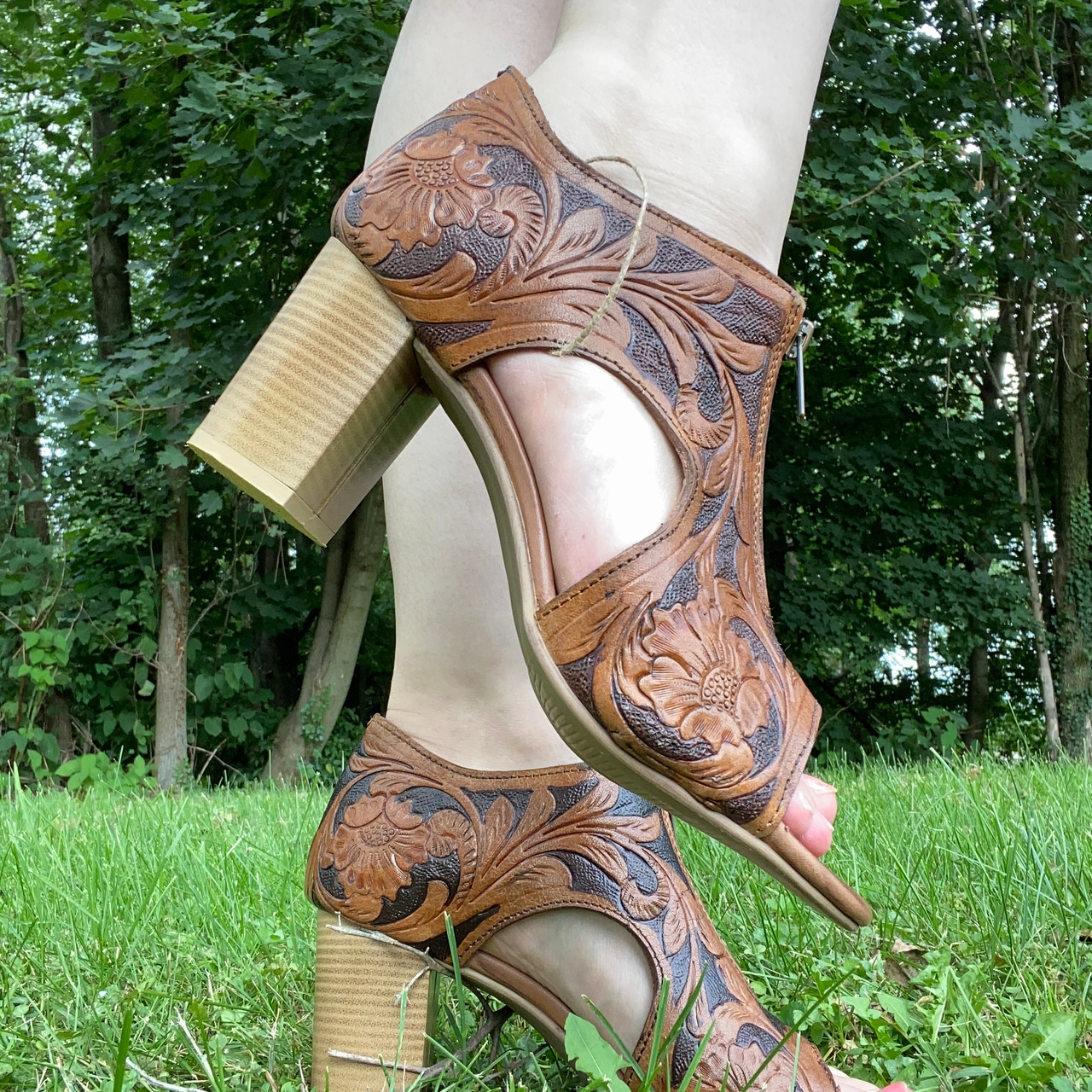 Roper Women's Tan and Black Tooled Open Toe Mika Heeled Sandal