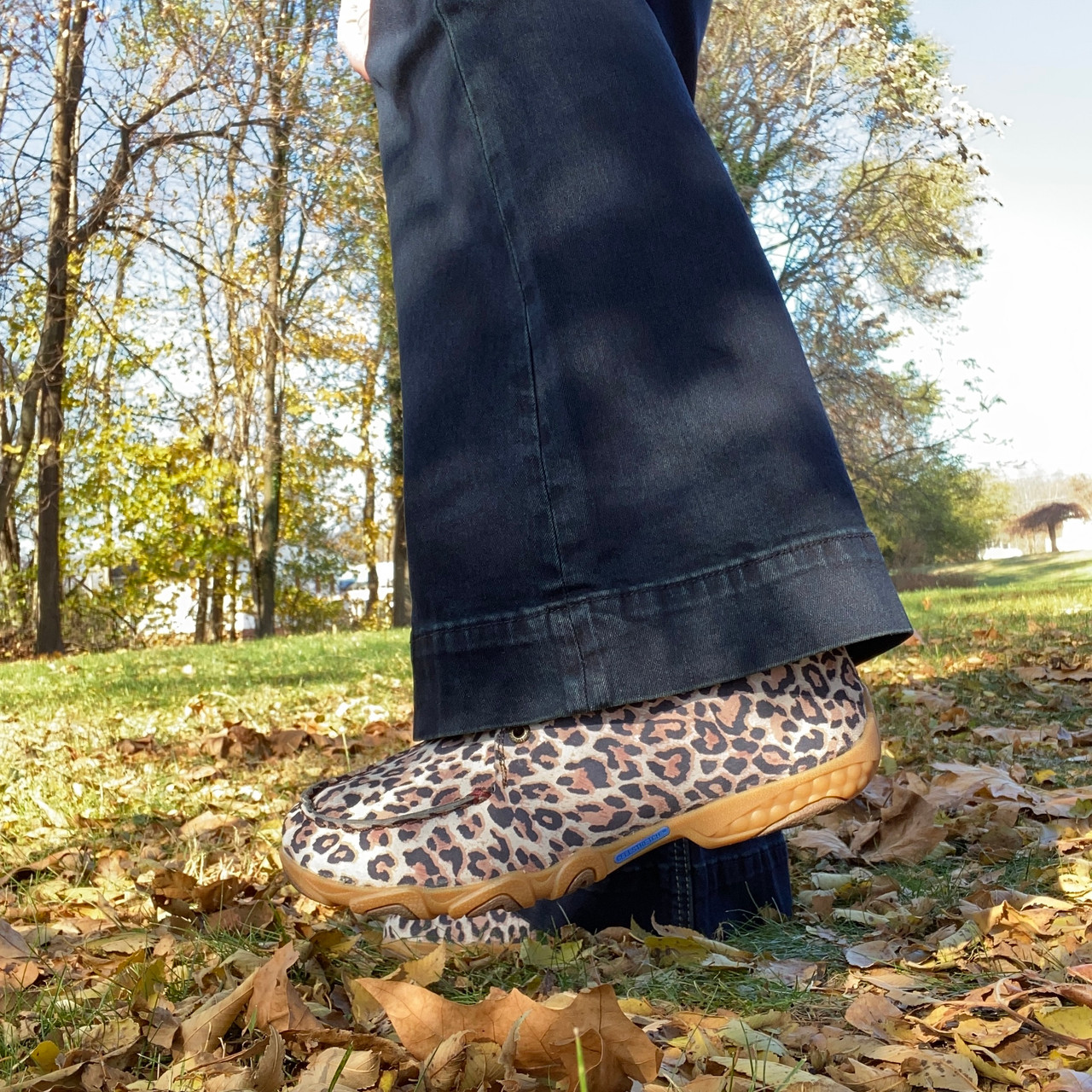 Twisted X Women's Leopard Boat Shoe Driving Moc WDMX005