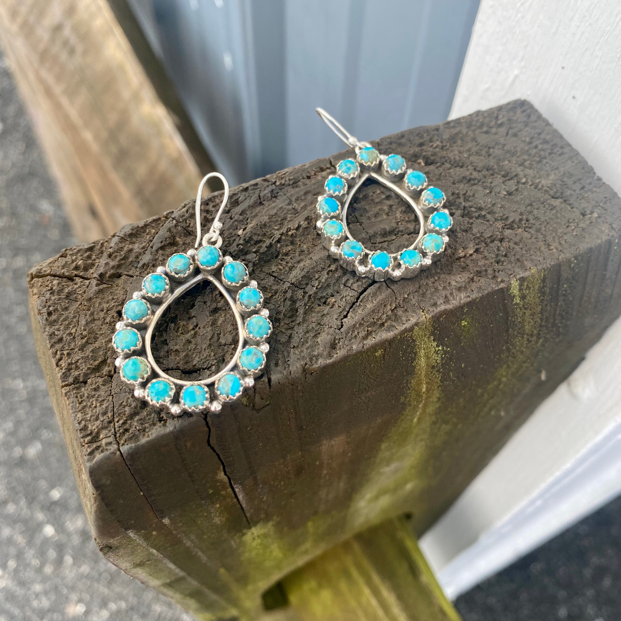◆STONEHENgE◆ Silver Earrings SC1306 Hada Collection Sterling Silver Kingman Turquoise Teardrop