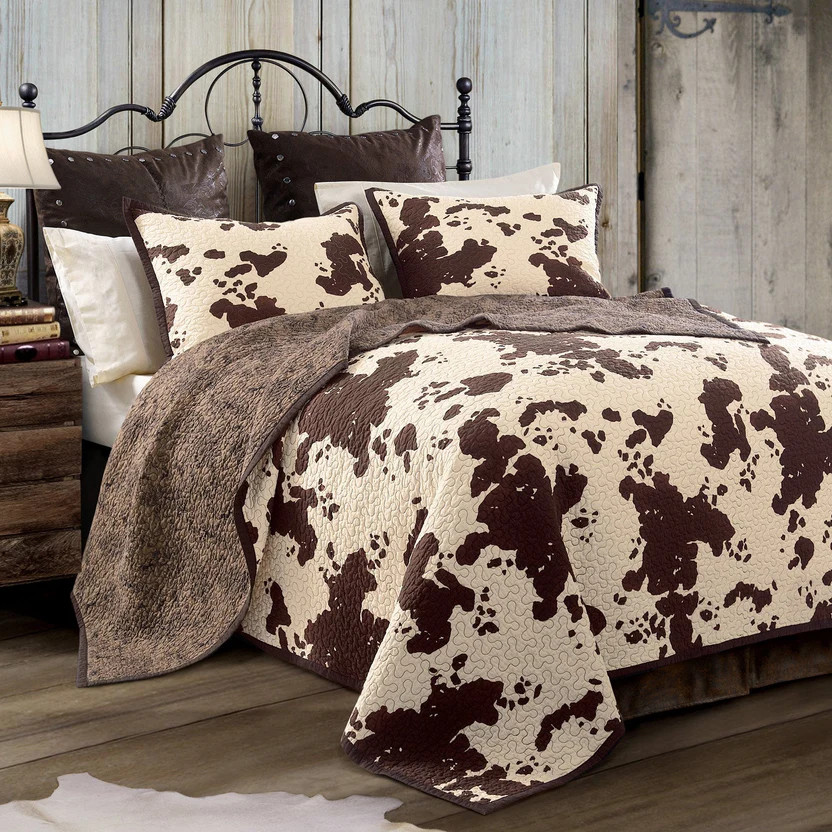 Paseo Road Cowhide Quilt - Thumbnail 2