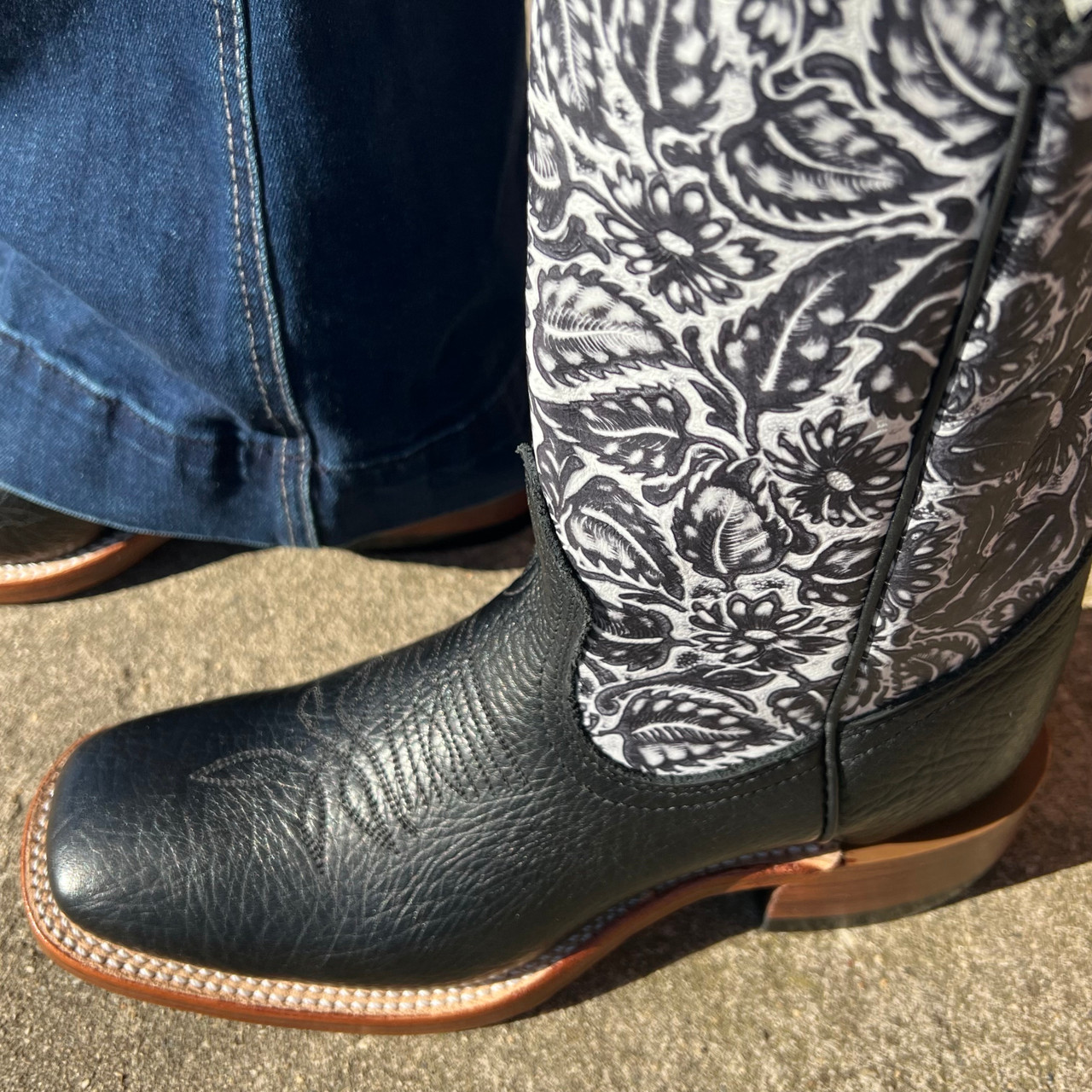 Boulet Women's Louisiana Daisy and Black Square Toe Boot
