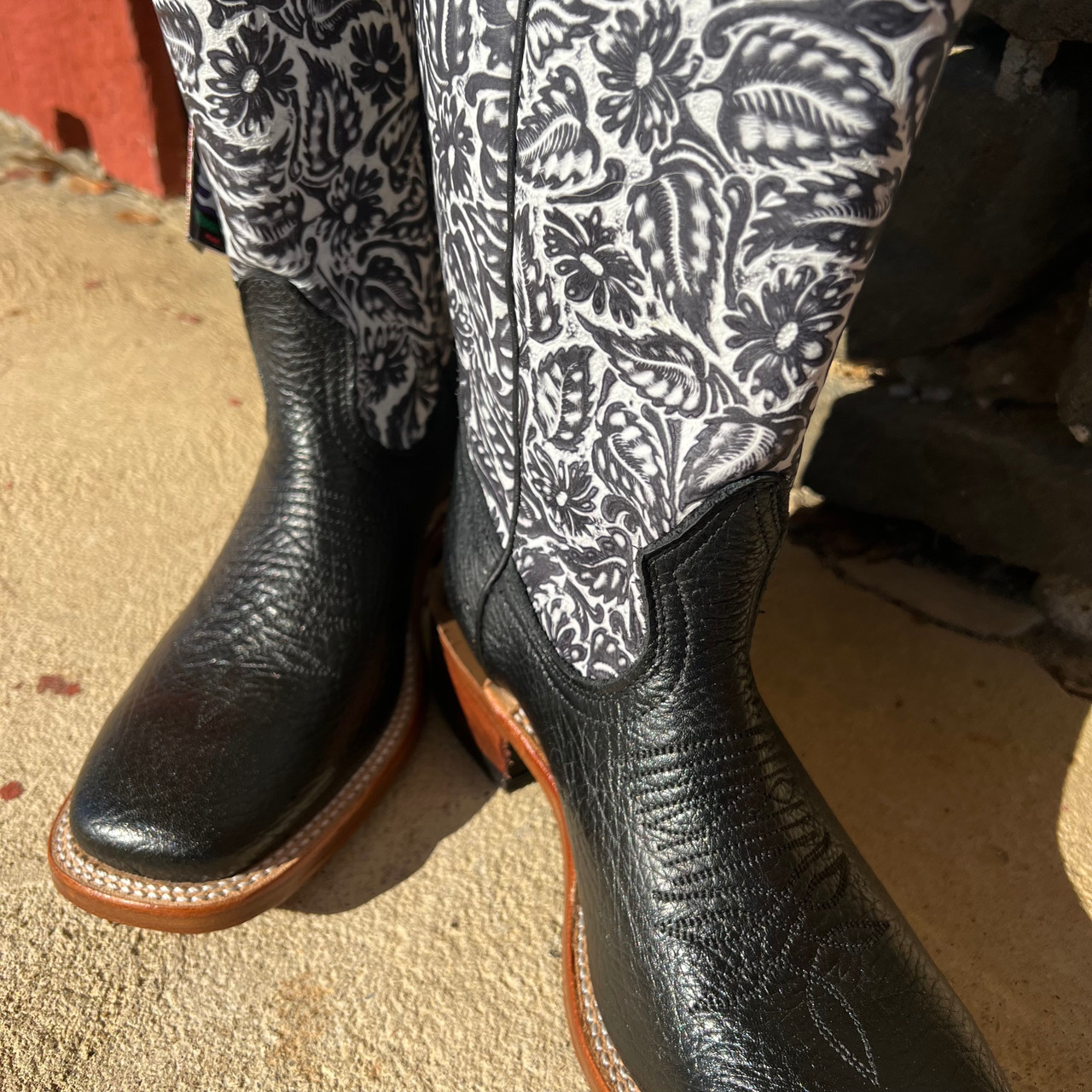 Boulet Women's Louisiana Daisy and Black Square Toe Boot