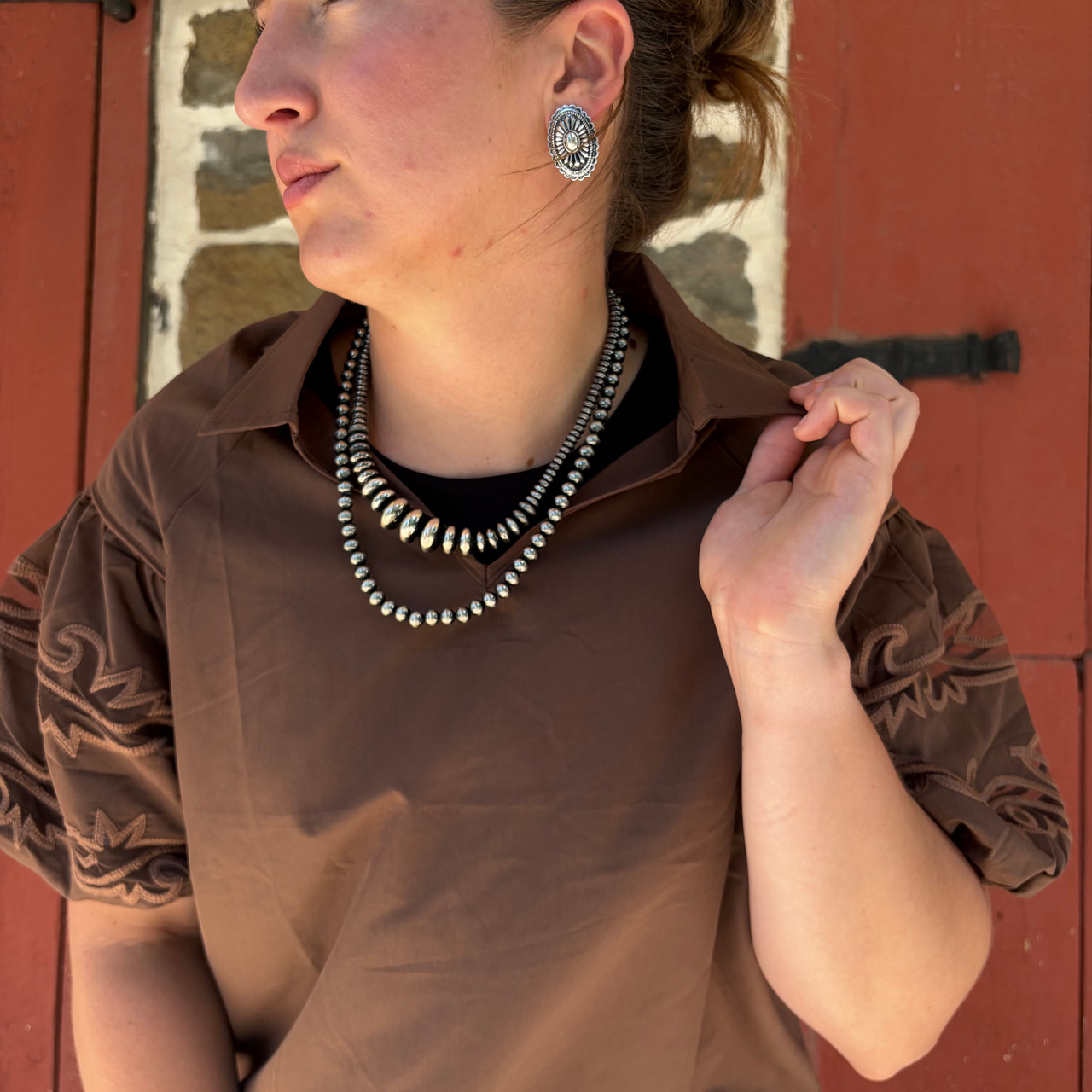2 Fly Co Women's Chocolate Stitched Puff Sleeve Blouse - Stockyard