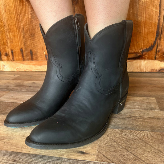 Lane Women's Plain Jane Matte Black Bootie LB0553H