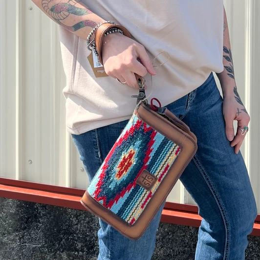 STS Ranch Chaynee Valley Serape Evie Organizer STS34282