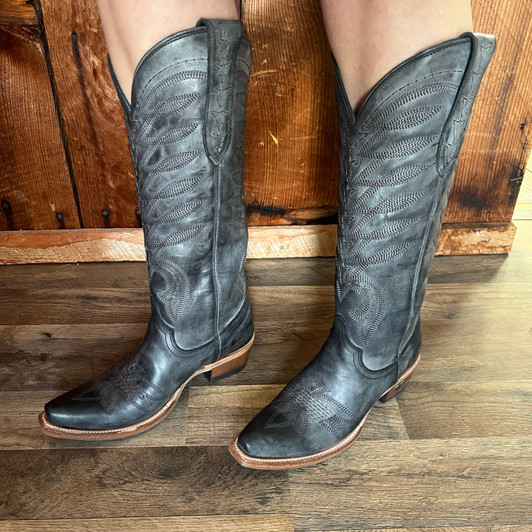 Lane Women's Squash Blossom Snip Toe Boot in Distressed Jet Black LB0529G