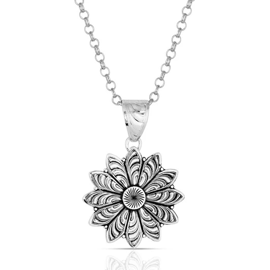 Montana Silversmiths Flower Rowel Necklace NC6416