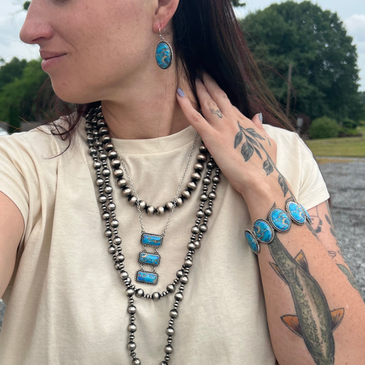 Faux Turquoise Oval Stretch Bracelet