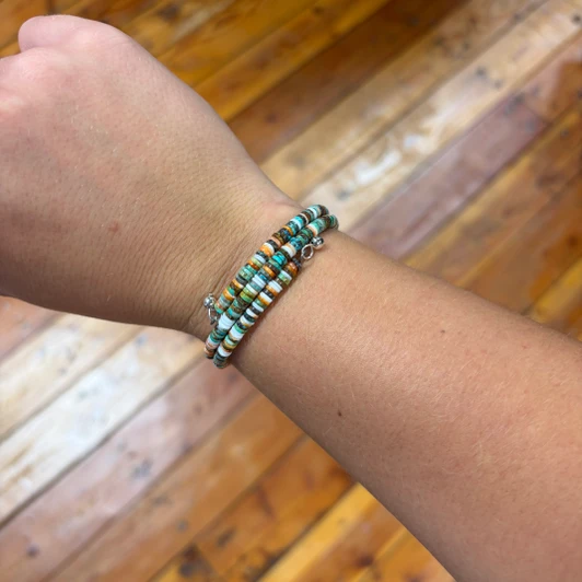Turquoise & Spiny Oyster Heishi Memory Wire Bracelet