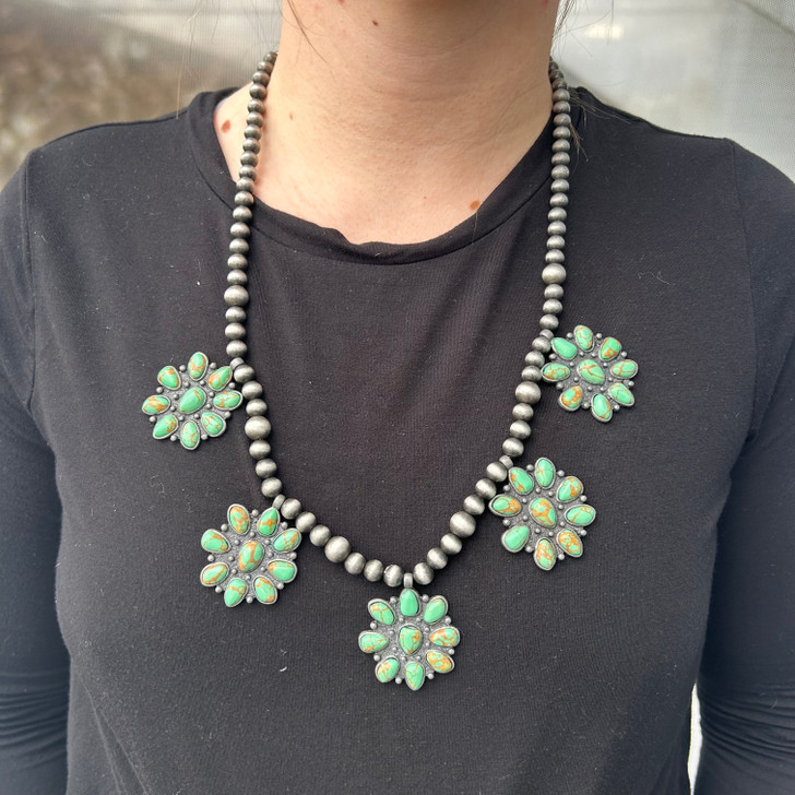 Green Turquoise Quint Flower Cluster Faux Navajo Necklace 163341