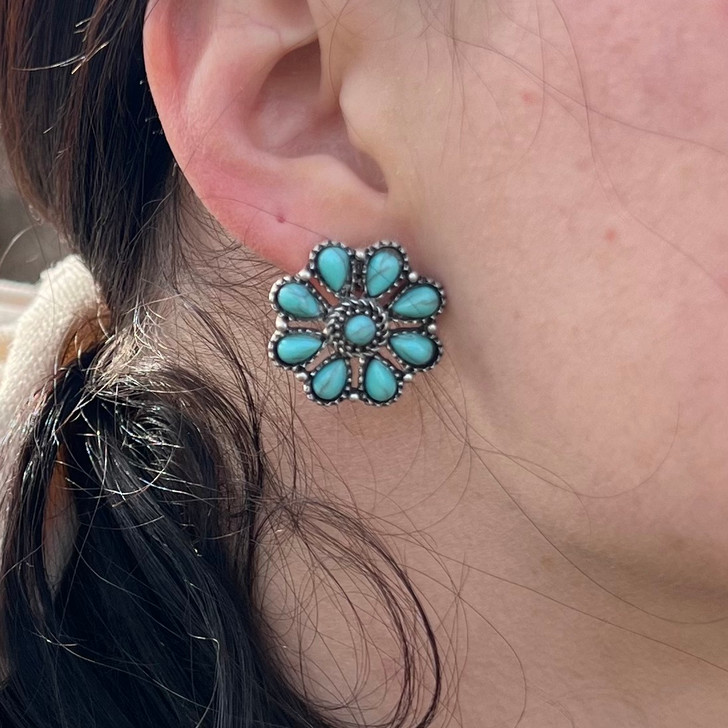 Roped Turquoise Flower Cluster Post Earrings 163365