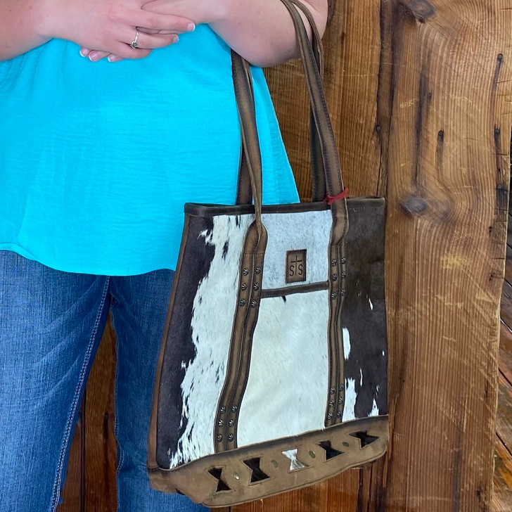 STS Ranch Roswell Cowhide Tote STS32210