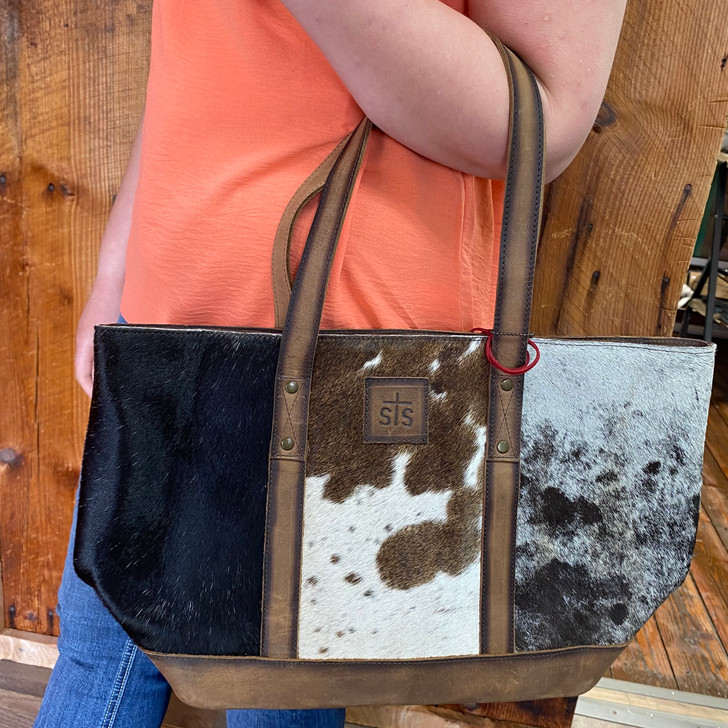 STS Ranch Cowhide Cheyenne Tote STS31119