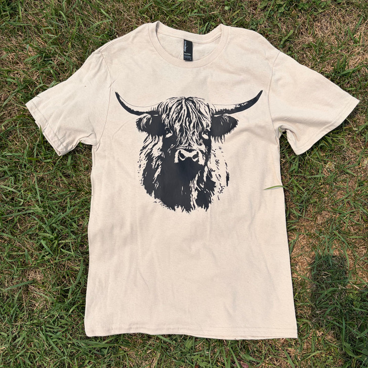 Cream Highland Cow Graphic Tee