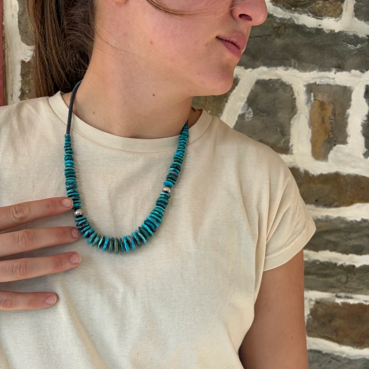 23" Graduated Tri Color Turquoise Necklace NEC-GRA-038-TRI