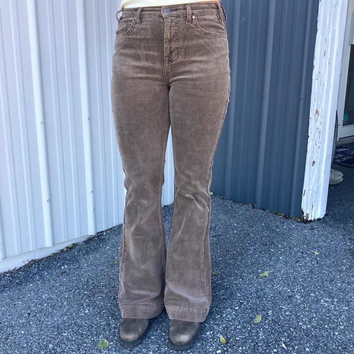 Silver Jeans Co. Women's Highly Desirable High Rise Trouser Leg Jeans,  Waist Sizes 24-36 - Walmart.com