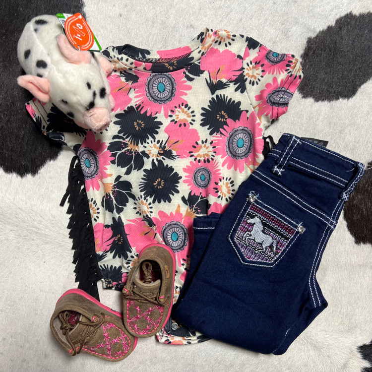 Little Girls Outfit Of The Day - August 14, 2024