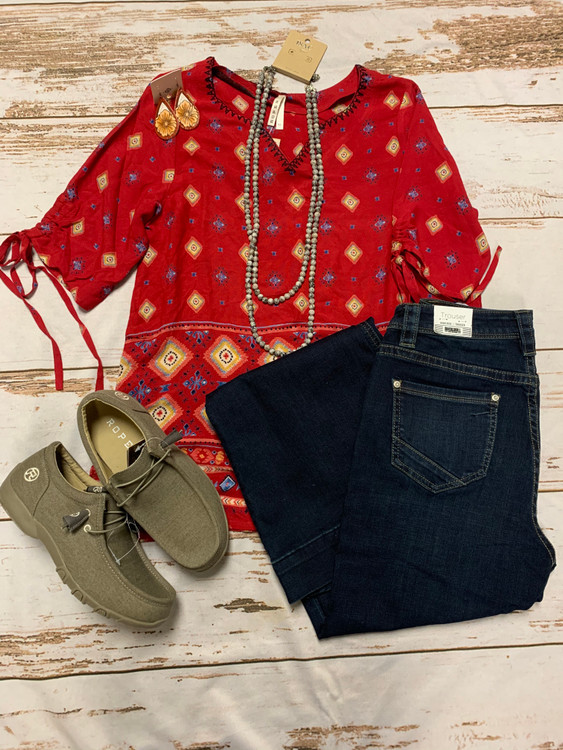 Show Mom Outfit of the Day