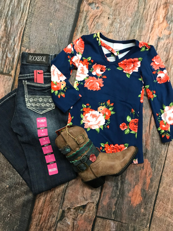 Flat Lay Of The Day - 5/4/19