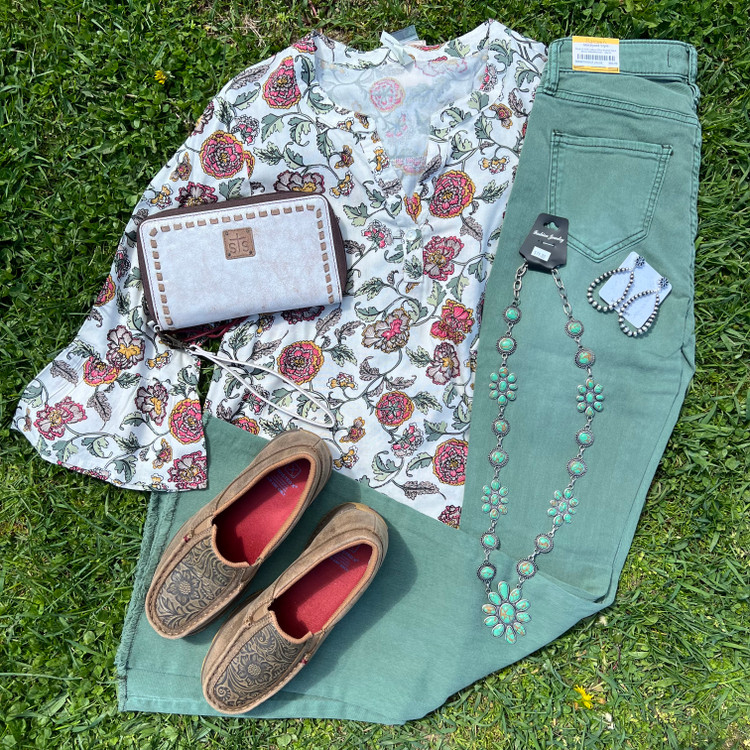 Ladies Spring Themed Outfit Of The Day - May 29, 2024