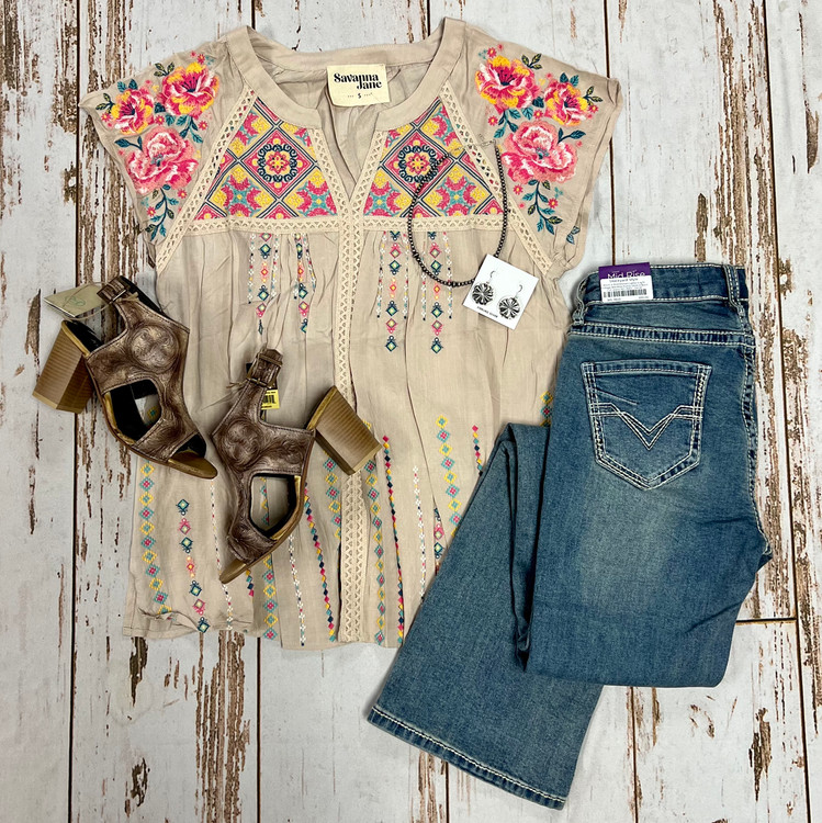 Women's Spring Floral Outfit of the Day