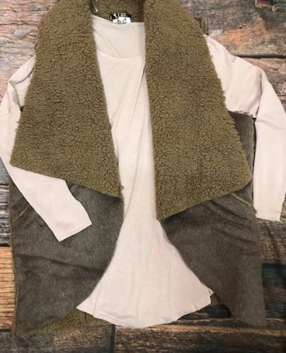 Flat Lay Of The Day - 4/11/19