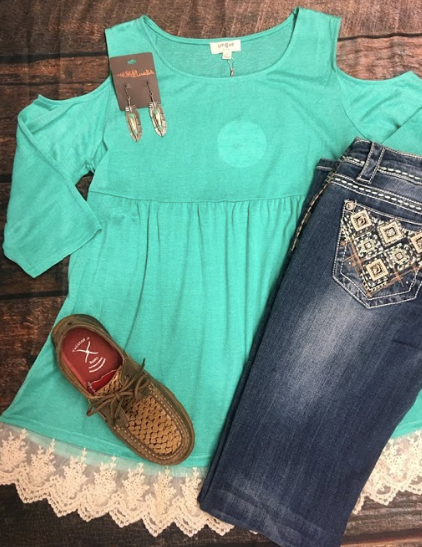 Flat Lay Of The Day - 4/21/19