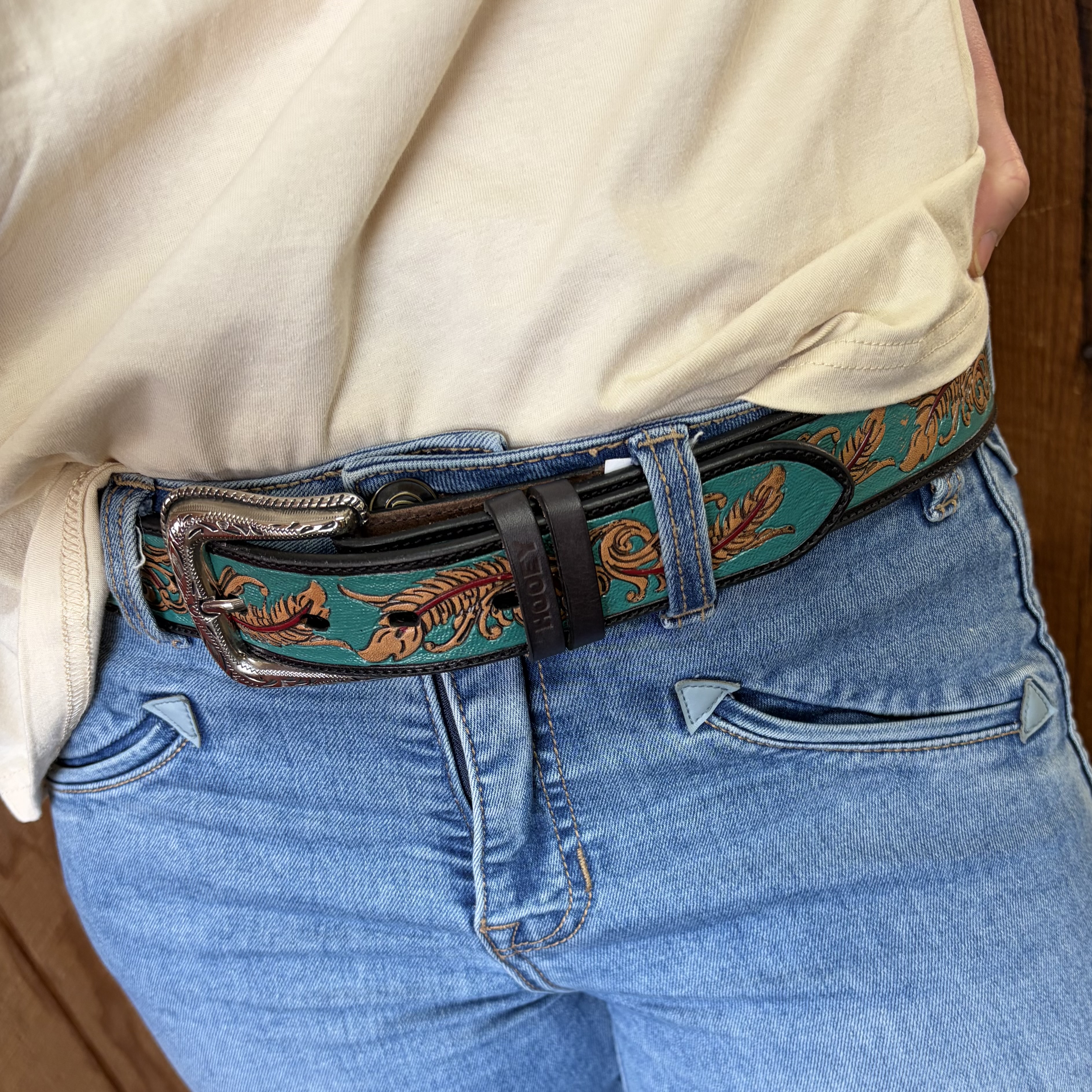 Hooey Women's Sequoia Black Hand-Tooled Feather Filigree Belt