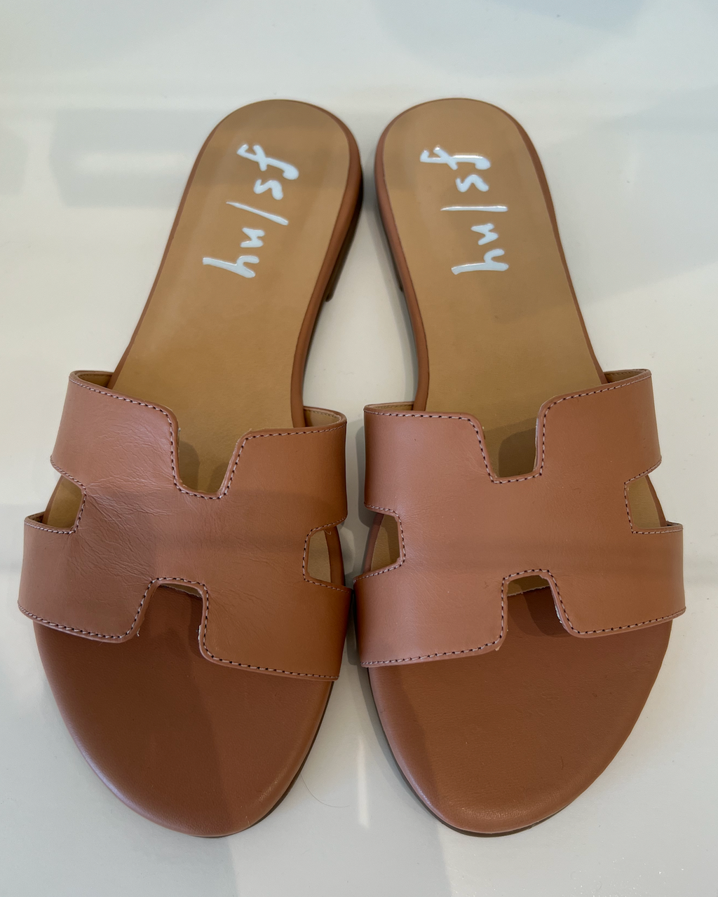 Alibi (Papaya Nubuck) – Benjamin's & Libba's