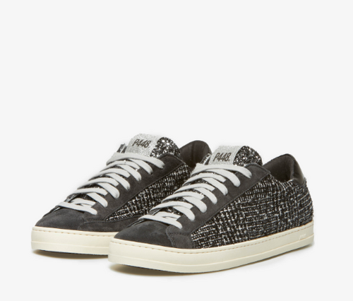 John Sneaker, Shaka Tweed