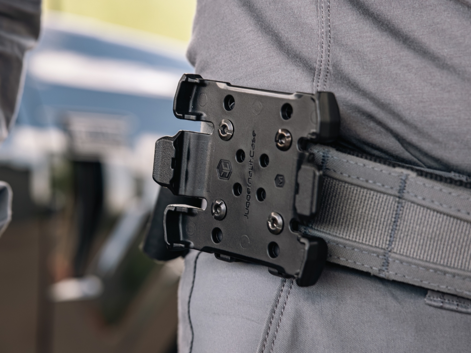 Juggernaut.Case Belt Mount installed detail