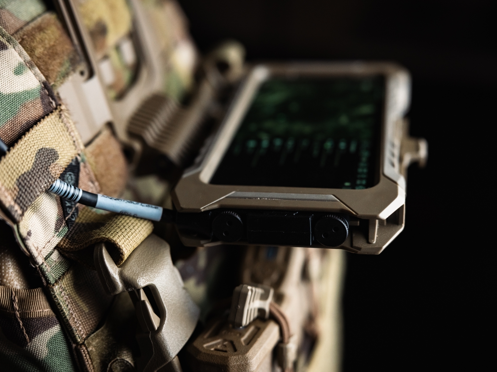 Juggernaut Case Source and Sink cable connection detail