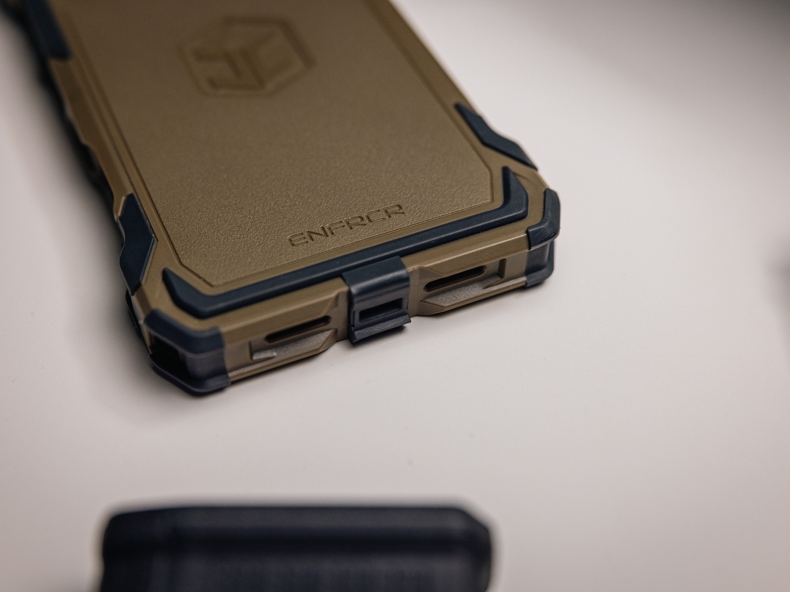 Juggernaut.Case iPhone 17 case latch detail