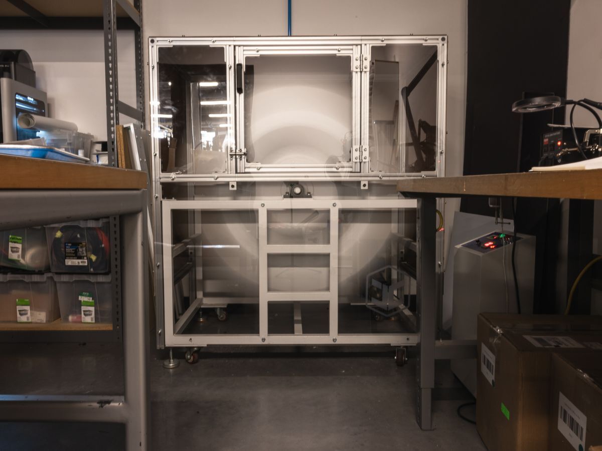 Tumble tester and cycle testing equipment
