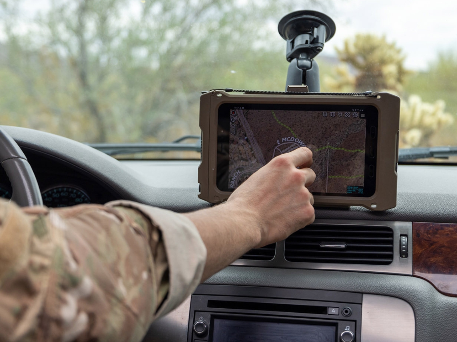 Juggernaut.Case Vehicle Tablet Mount system configuration