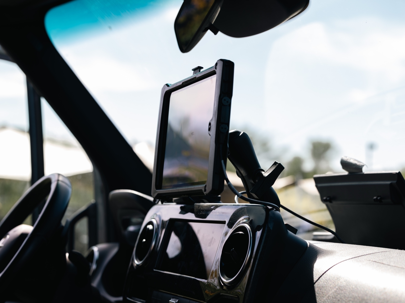 Juggernaut.Case Vehicle Tablet Mount product detail