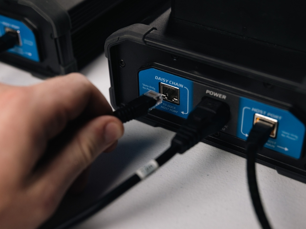 VELOX Charge/Data Dock daisy-chain setup