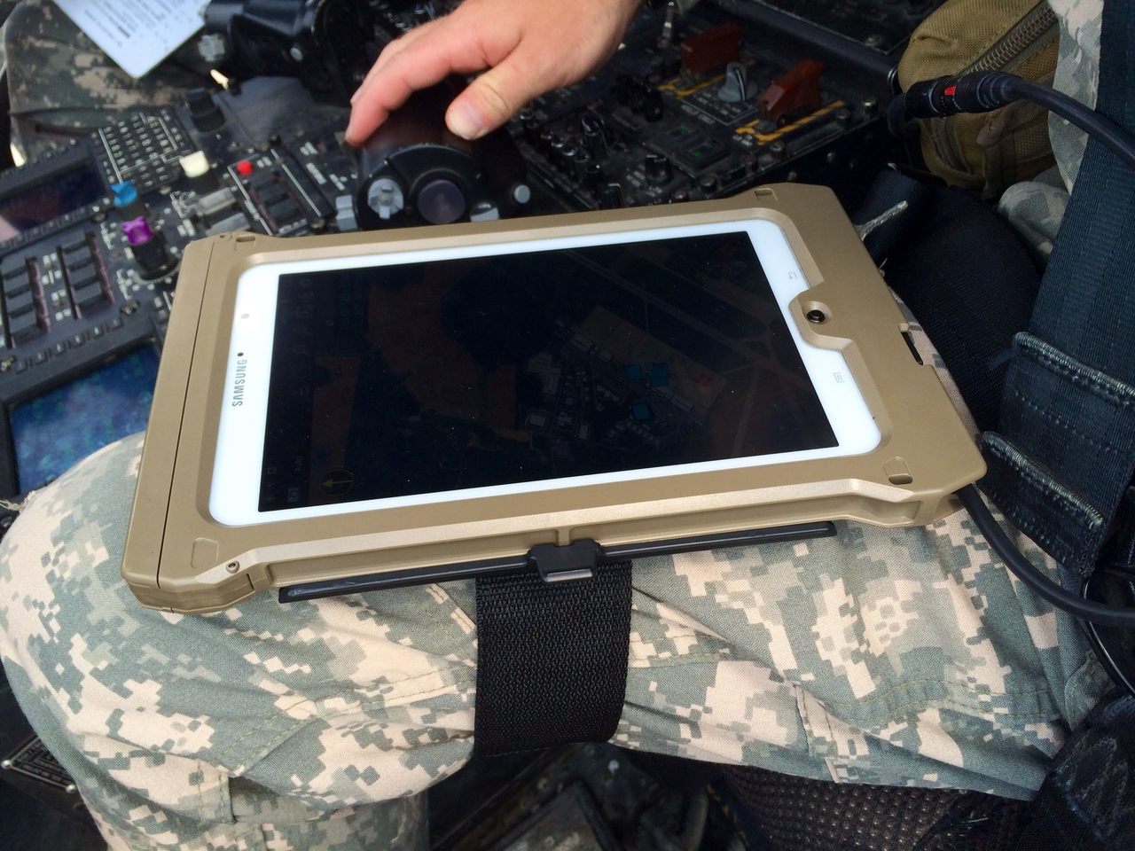 Juggernaut.Case™ Kneeboard.Mount for Aviator (Tablet) JG.MT.KNEE