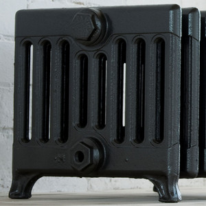 AR-RV330-9-CU00 - Arroll Victorian 9 Column Cast Iron Radiator H330mm X W202mm
