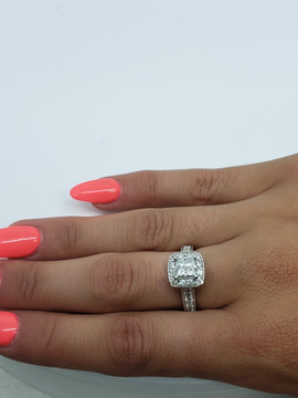 Rebeka ring 1.00ct of diamonds in 10k gold lea-007