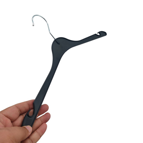 Plastic Coat Hanger 41cm Black – Slim Space-Saving Clothes Hanger with Notches