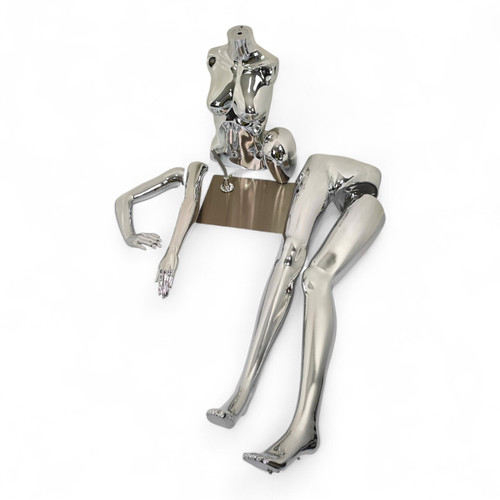 Female Faceless Chrome Display Egg Head Mannequin – Sleek Retail Showcase