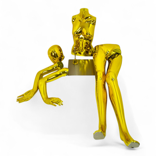 Female Faceless Gold Display Egg Head Mannequin – Luxury Retail Showcase