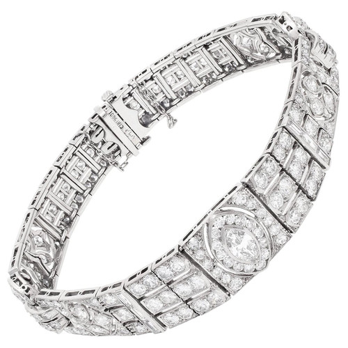Art Deco Diamond Bracelet in Platinum with Approximately 5.50 Carat