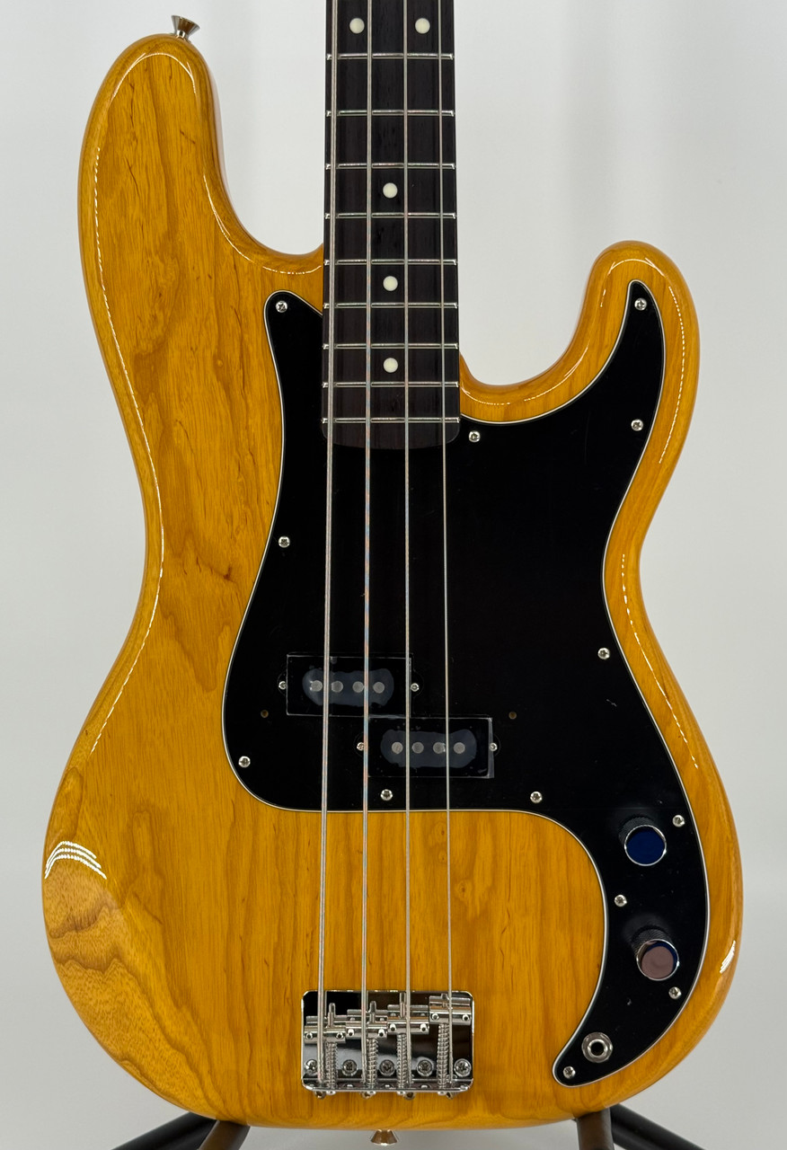 Tokai Hard Puncher P-Style Bass, Ash Body , Rosewood Fretboard